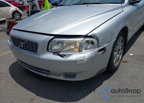 2005 Volvo S80 2.5T/2.5T Awd from USA, damaged, VIN YV1TH592751411155